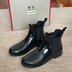Hunter Refined Slim Fit Gloss Chelsea Boots